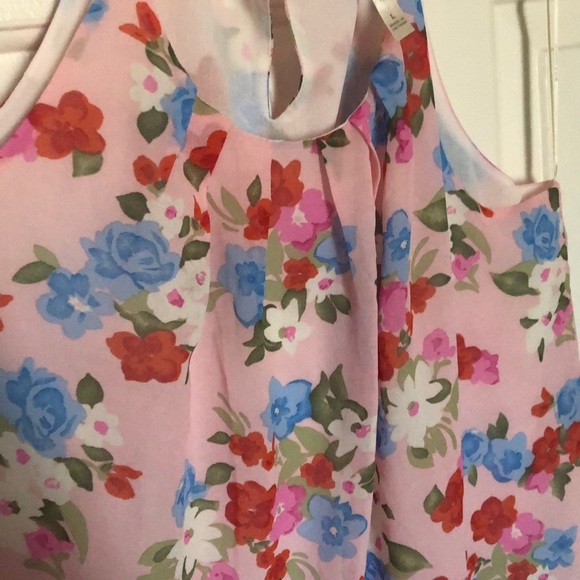 Floral top - Picture 4 of 4